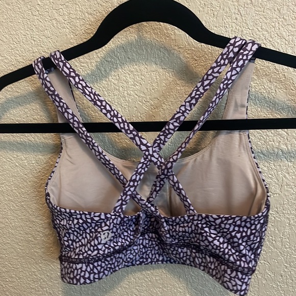 Lulu Lemon sports bra - Picture 2 of 3